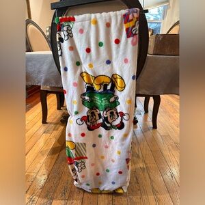 Mickey mouse christmas blanket